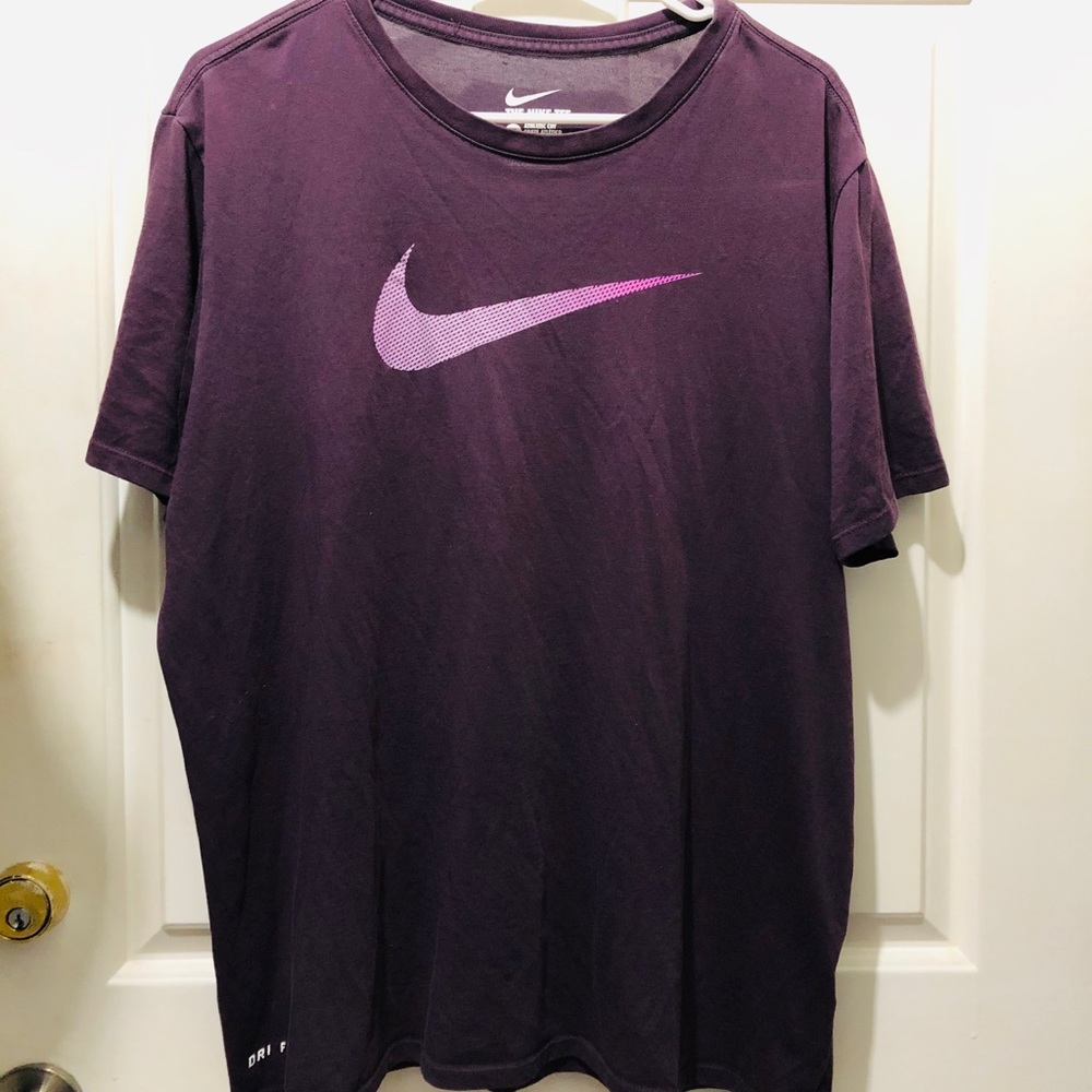 Nike t-shirt